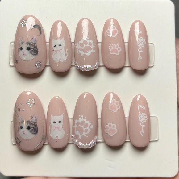 Kitten Press on nails - Picture 1 of 3